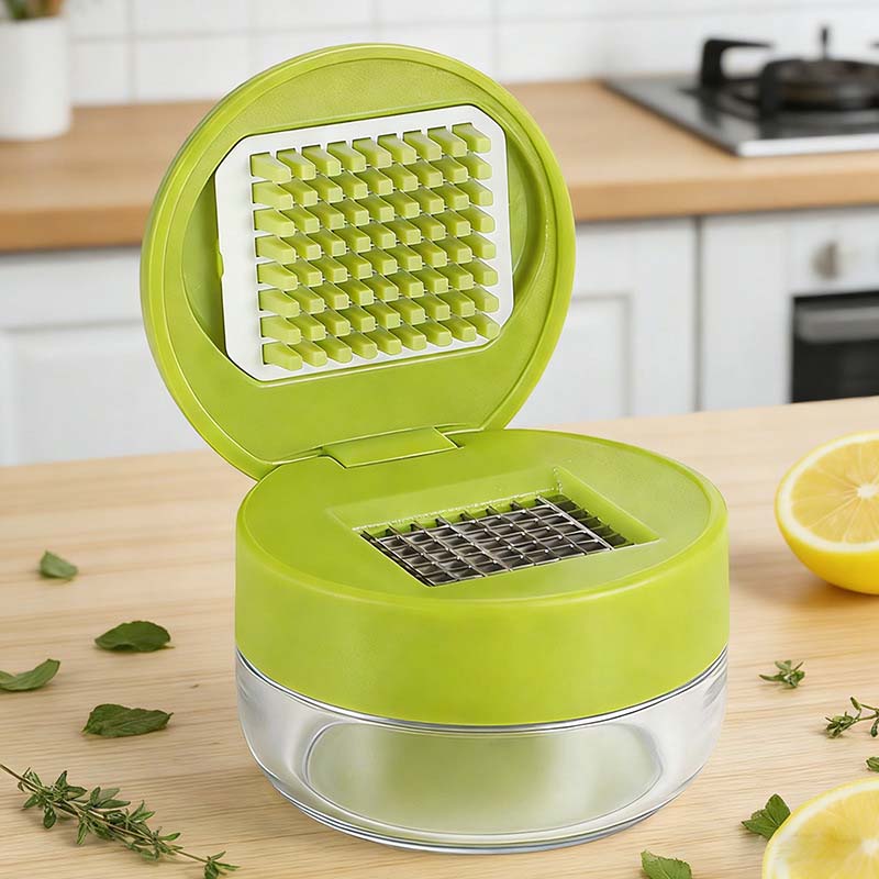 Mincely™ – One-Press Stainless Steel Garlic Chopper with Catch Container + 50% OFF - Image 2
